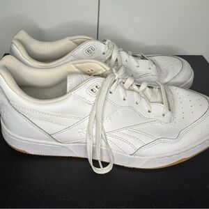 Reebok Men's White Sneakers size 12 great shape​​​